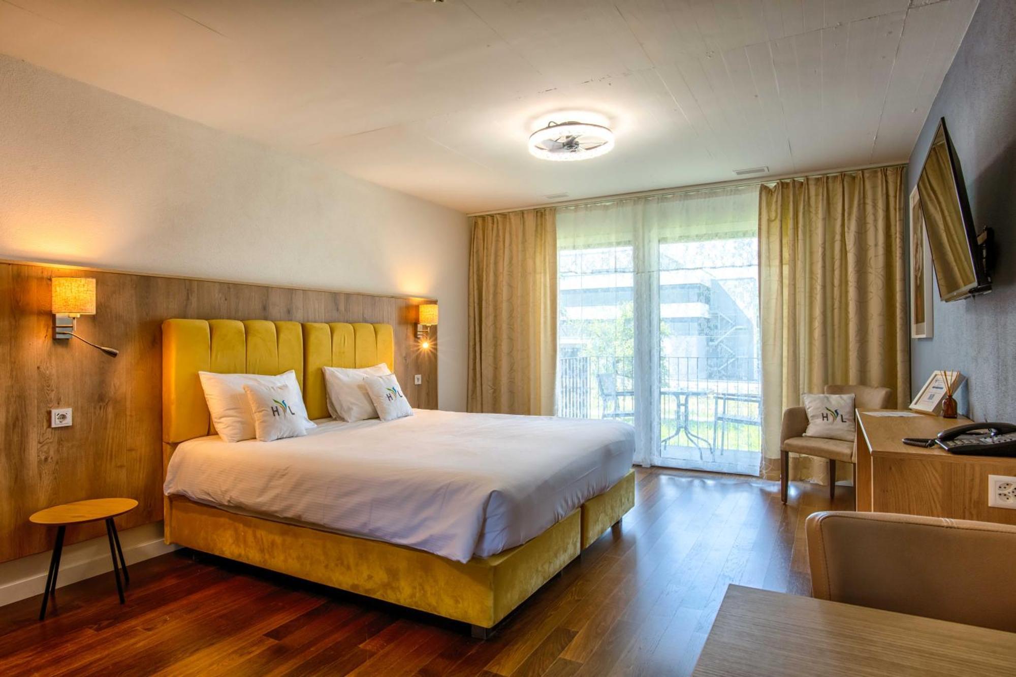 Hotel Residence Loren - Contact & Contactless Check-In Uster Exterior photo