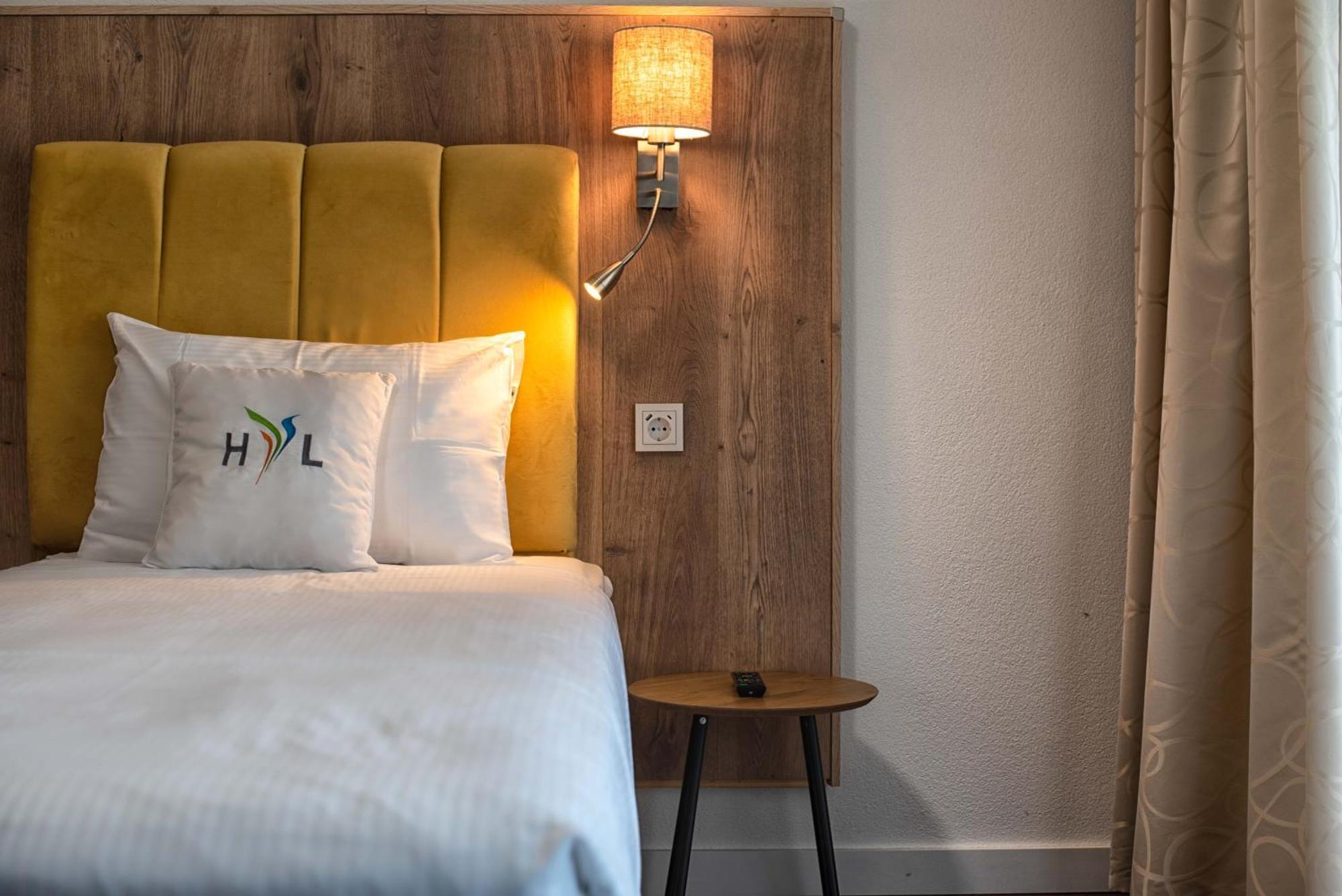 Hotel Residence Loren - Contact & Contactless Check-In Uster Exterior photo